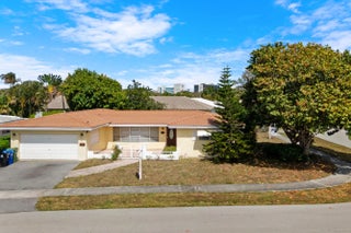 Photo of Listing #R11165402