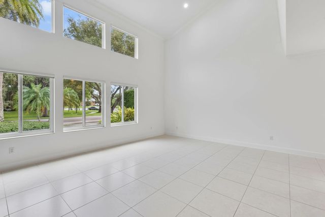 3 of 65 - 2801 Embassy Drive, West Palm Beach, FL