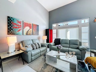 Photo of Listing #R11165429