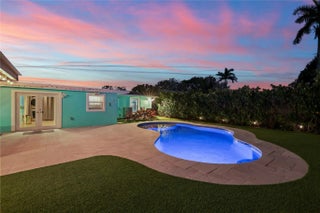 Photo of Listing #F10554015