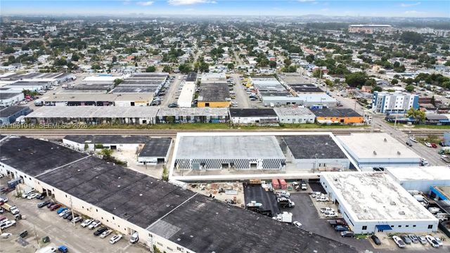 5 of 25 - 7000 Nw 37th Court, Hialeah, FL