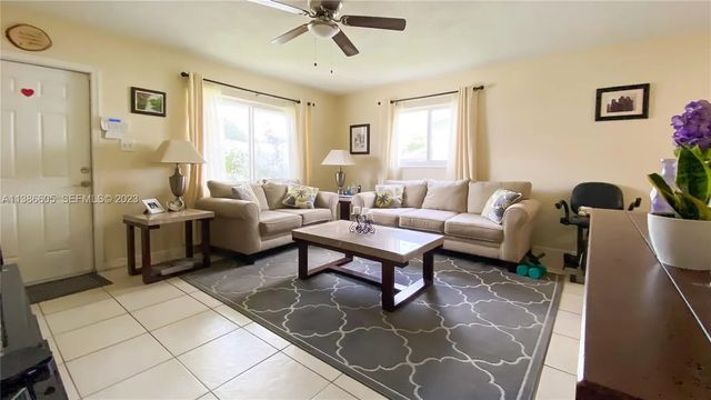 2 of 8 - 7106 Nw 73rd Avenue, Tamarac, FL