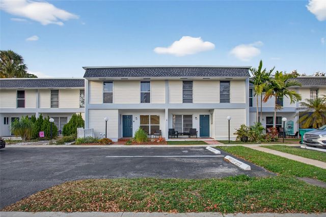 3331 Farragut Street #8d, Hollywood