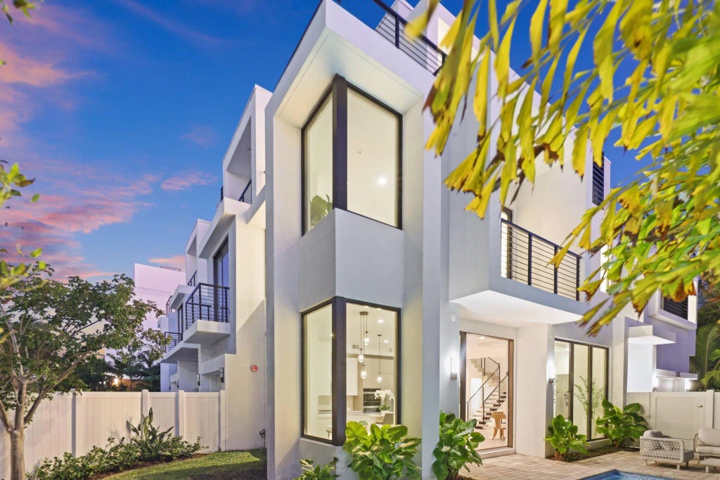 201 Se 4th Avenue, Delray Beach