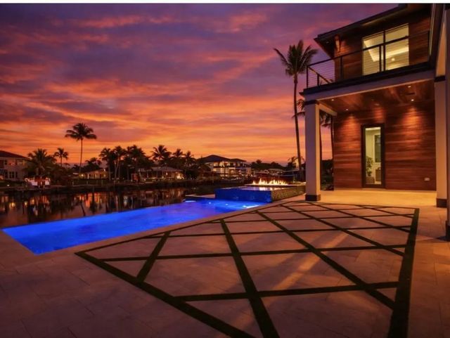 5 of 122 - 736 Lagoon Drive, North Palm Beach, FL