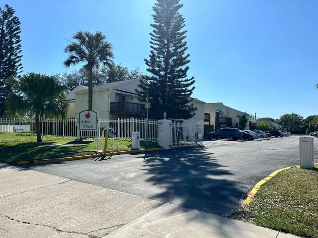 4 of 38 - 637 Executive Center Drive #n102, West Palm Beach, FL