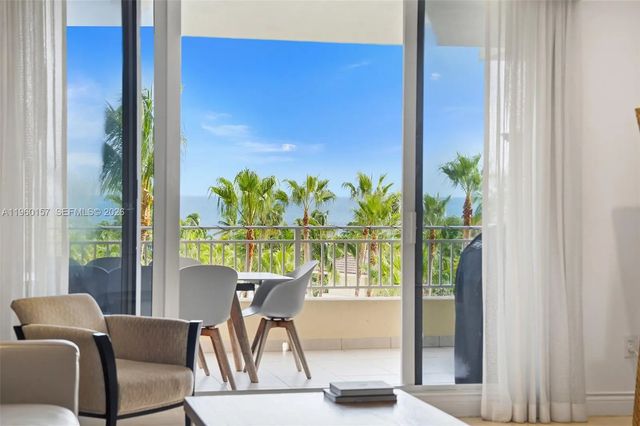 799 Crandon Boulevard #605, Key Biscayne