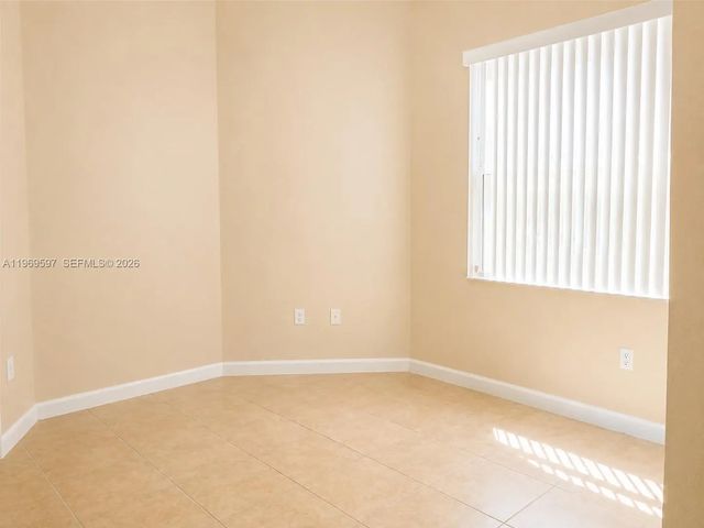 5 of 16 - 3748 Ne 9th Court, Homestead, FL
