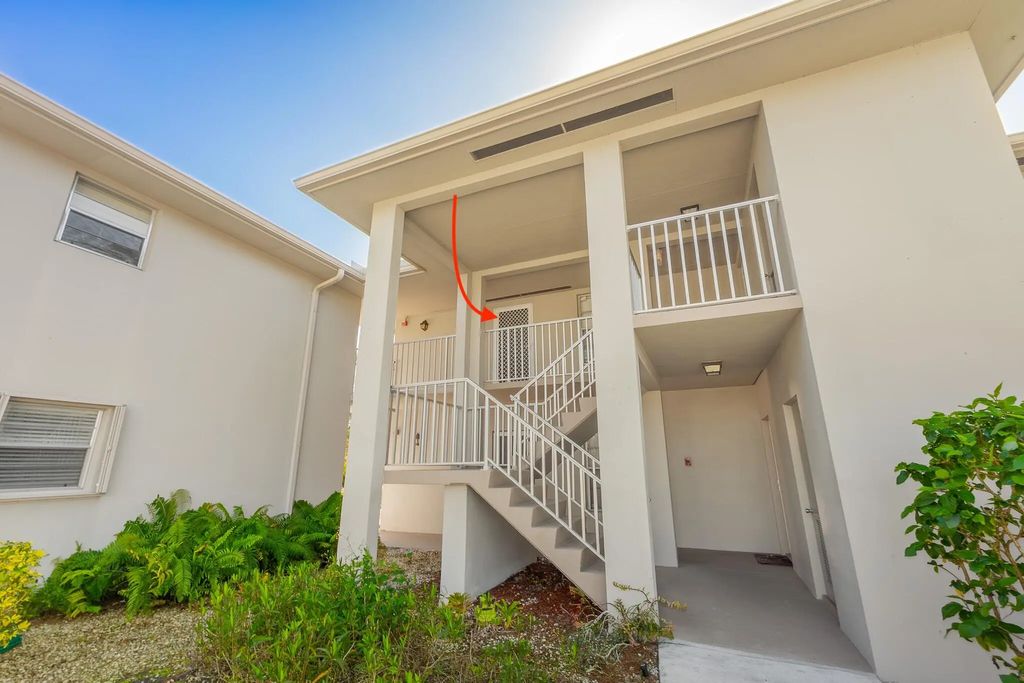 33 Lake Vista Trail #202, Port St. Lucie