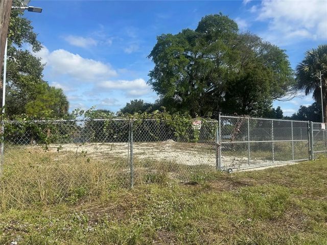 2541 Sw 36th Street, Dania Beach