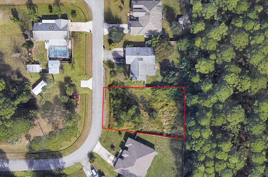 881 Sherwood Avenue Sw, Palm Bay