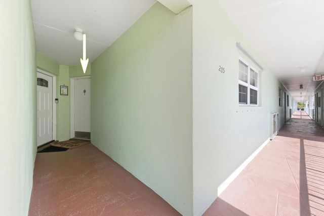 5 of 23 - 117 Lehane Terrace #205, North Palm Beach, FL