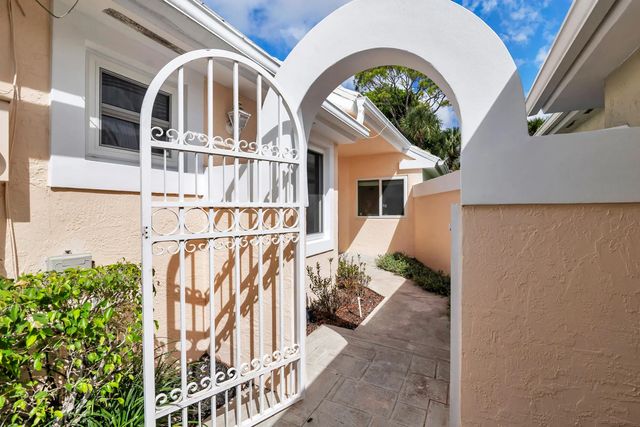 2 of 57 - 9213 Heathridge Drive, West Palm Beach, FL