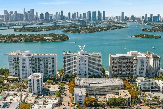 2 of 24 - 1100 West Avenue #1522, Miami Beach, FL