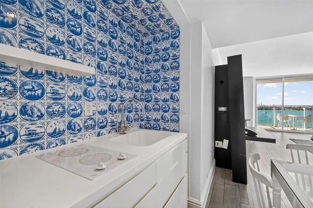 5 of 24 - 1100 West Avenue #1522, Miami Beach, FL