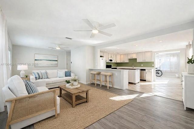 5 of 44 - 5613 N 19th Avenue S, , FL
