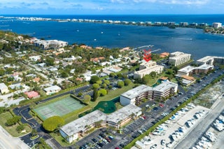 Photo of Listing #R11165708