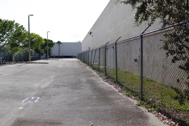 4 of 9 - 12605 Sw 134th Court, Miami, FL