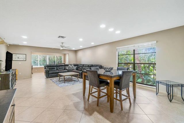 2 of 34 - 22 Westgate Lane #22h, Boynton Beach, FL