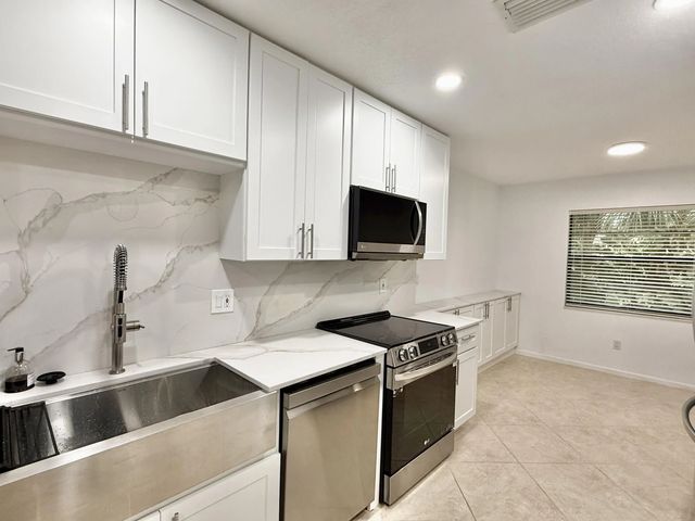 5 of 34 - 22 Westgate Lane #22h, Boynton Beach, FL