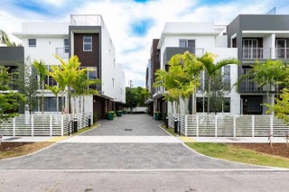 Photo of Listing #F10554285