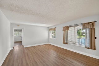 Photo of Listing #R11165743