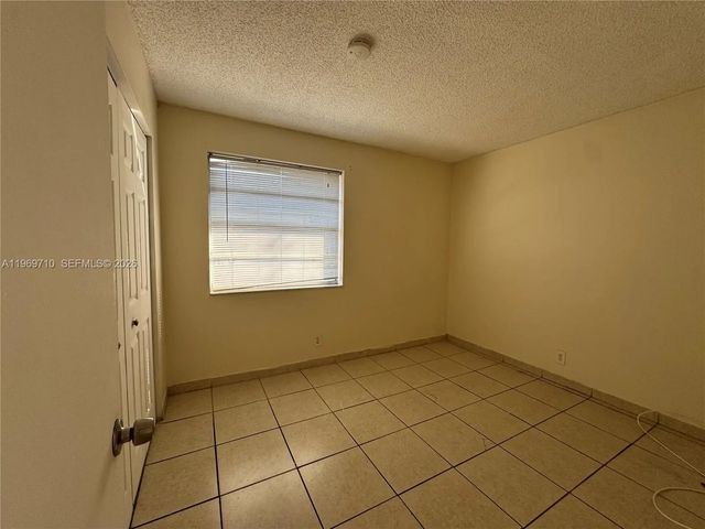 5 of 11 - 1024 Twin Lakes Drive #21-f, Coral Springs, FL