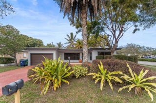 Photo of Listing #F10554228