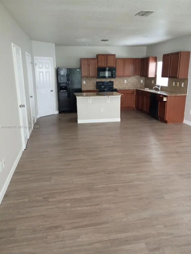 4 of 19 - 4717 Chatterton Way, Riverview, FL