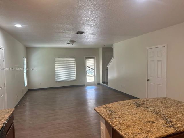 5 of 19 - 4717 Chatterton Way, Riverview, FL