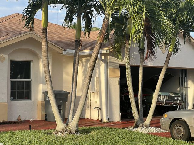5973 Azalea Circle, West Palm Beach