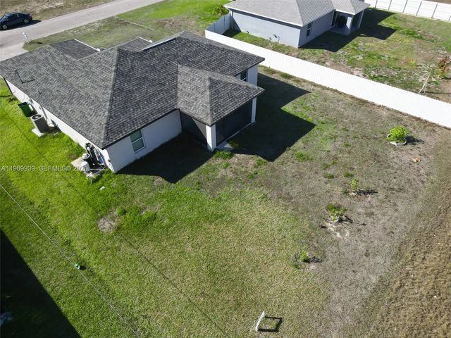 3 of 23 - 2507 Nw 8th Place, , FL