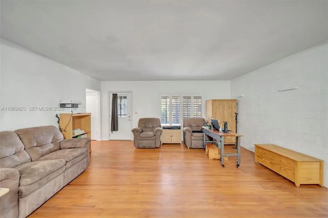 5 of 47 - 890 Ne 138th Street, North Miami, FL