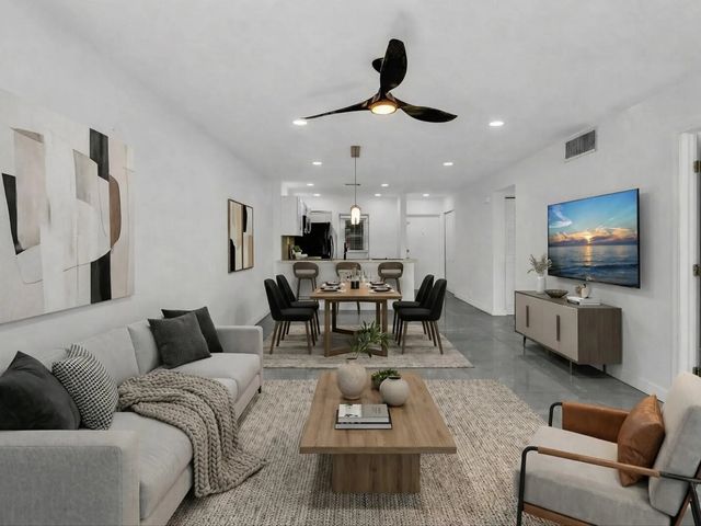 2451 Sw 82nd Avenue #108, Davie