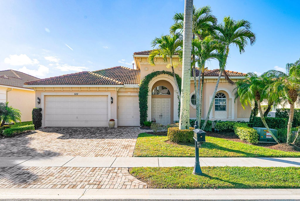 522 Les Jardin Drive, Palm Beach Gardens