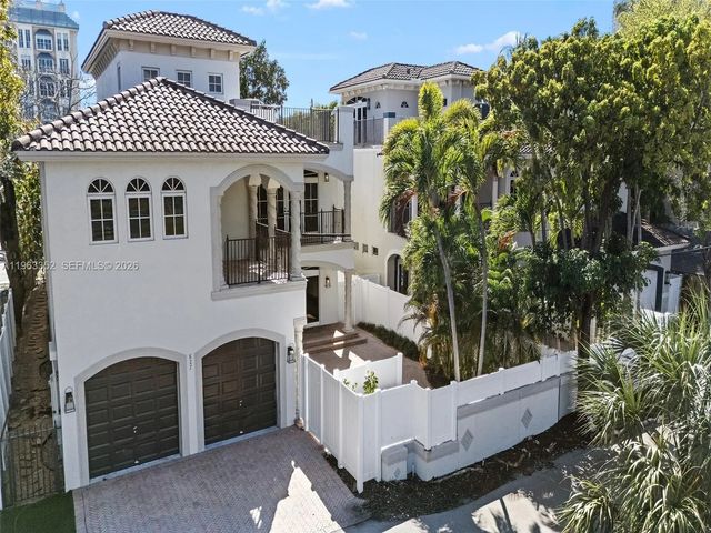 5 of 50 - 827 Se 2nd Court, Fort Lauderdale, FL