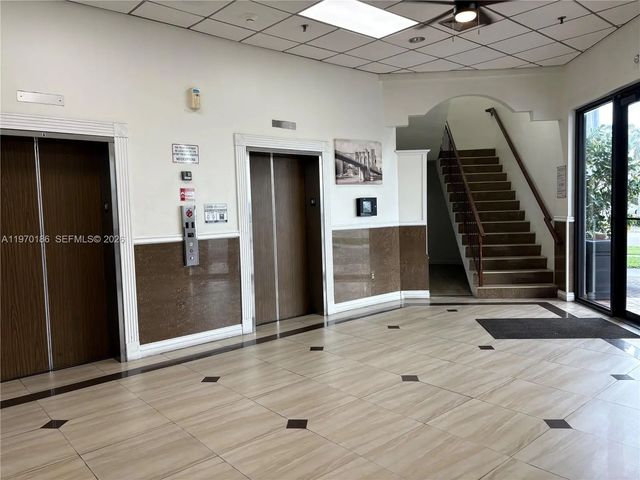 3 of 12 - 2100 W 76th Street #206, Hialeah, FL