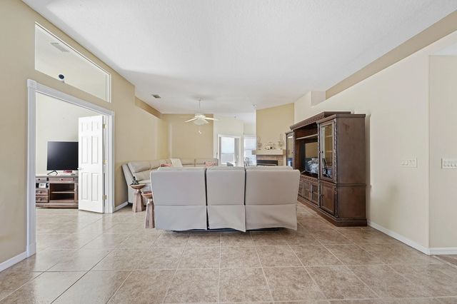4 of 47 - 640 Nw Venetto Court, Port St. Lucie, FL