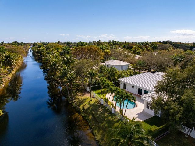 6371 Sw 87th Terrace, Pinecrest