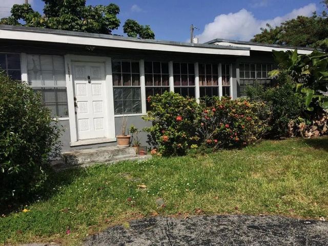 2 of 7 - 1351 Ne 159th Street, North Miami Beach, FL