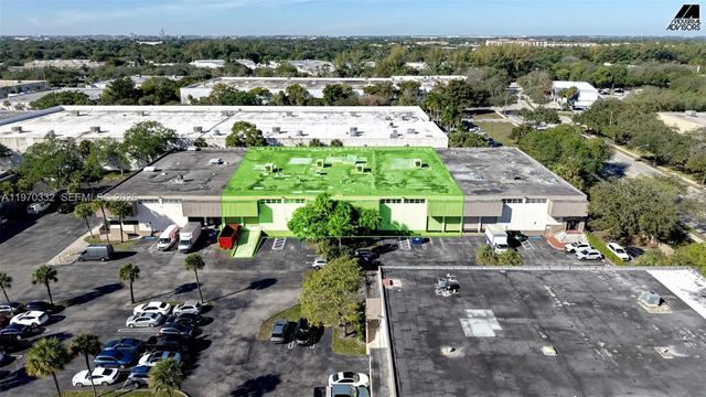 2 of 12 - 5800 E Miami Lakes Drive E, Miami Lakes, FL
