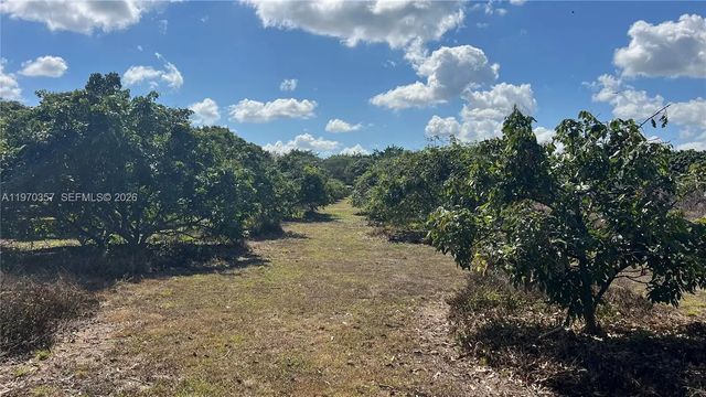 2 of 29 - Sw, Miami, FL