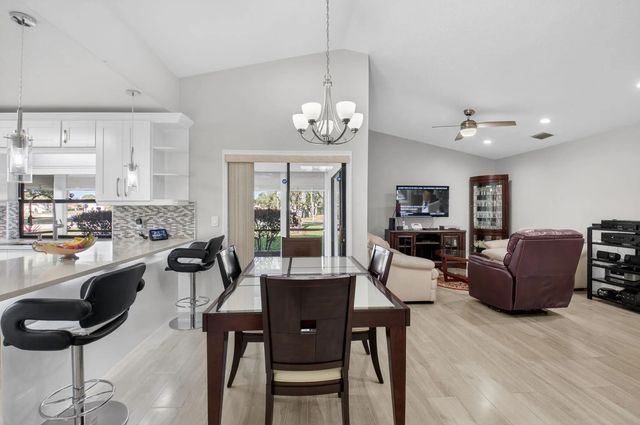 5 of 46 - 5750 Parkwalk Circle E, Boynton Beach, FL