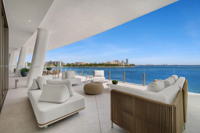 2 of 39 - 5 Grove Isle Drive #m204, Coconut Grove, FL