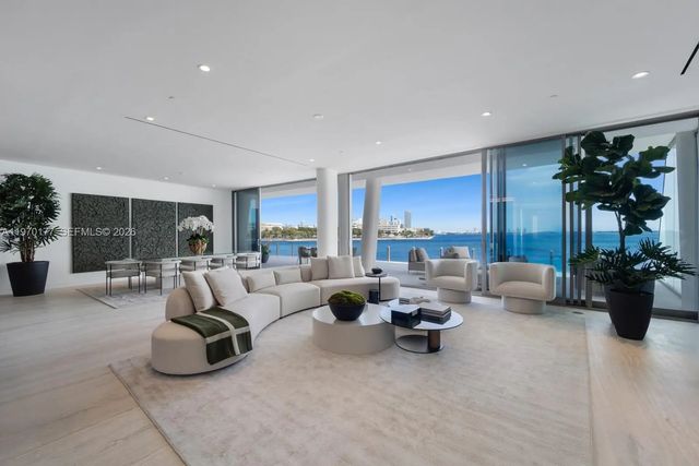 4 of 39 - 5 Grove Isle Drive #m204, Coconut Grove, FL