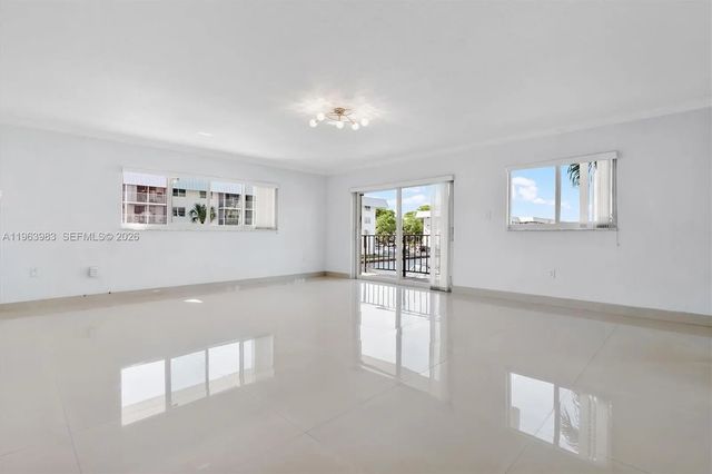 4 of 37 - 3860 Ne 170th Street #205, North Miami Beach, FL