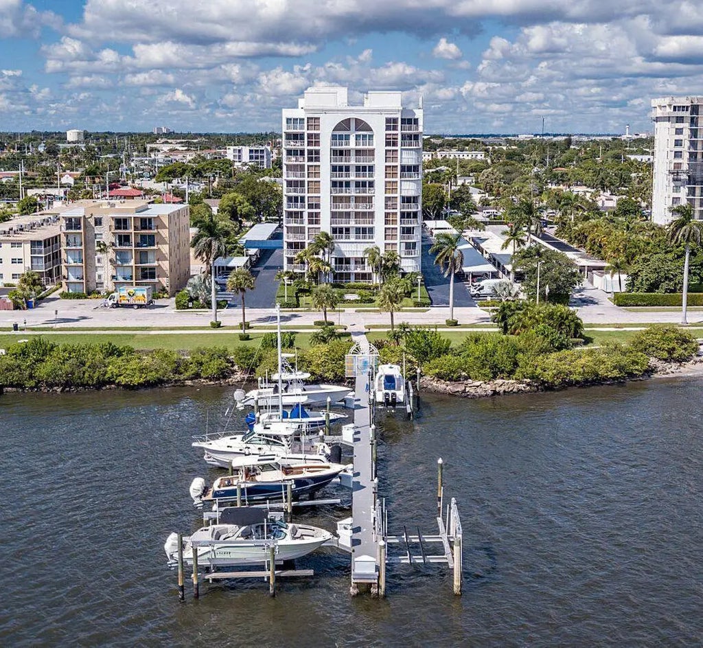 3901 S Flagler Drive #306, West Palm Beach
