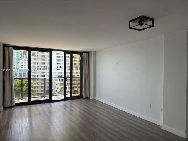 5 of 15 - 600 Ne 36th Street #820, Miami, FL