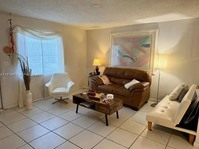 5 of 30 - 2200 Monroe Street #6, Hollywood, FL