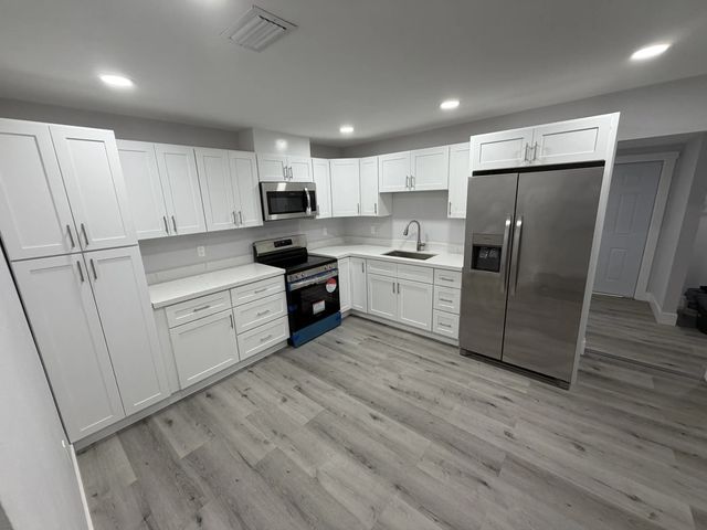 4 of 15 - 210 Basilan Crescent, Clewiston, FL